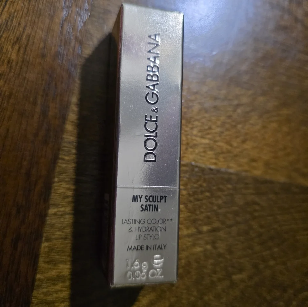 Dolce & Gabbana My Sculpt Satin Lipstick - Color: 1314 Burnt Muted Red New
